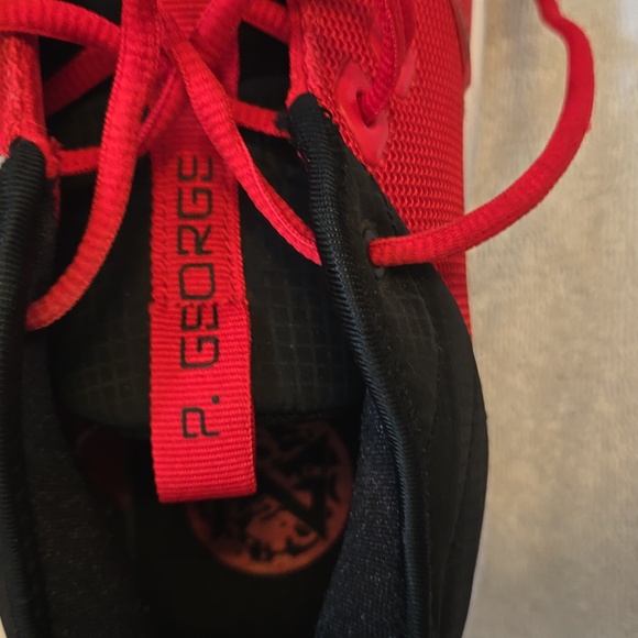 NIKE Paul George Basketball shoes University Red Black EUC * Mens Size 12 - Picture 5 of 6